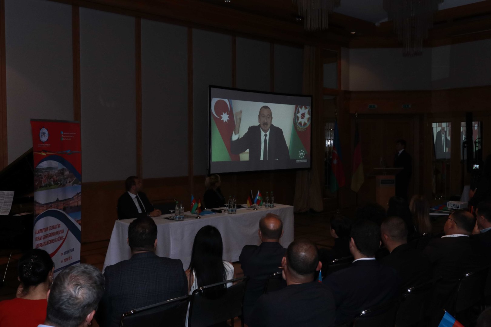 Ştutqartda Azərbaycan icması ilə görüş keçirilib (FOTO)