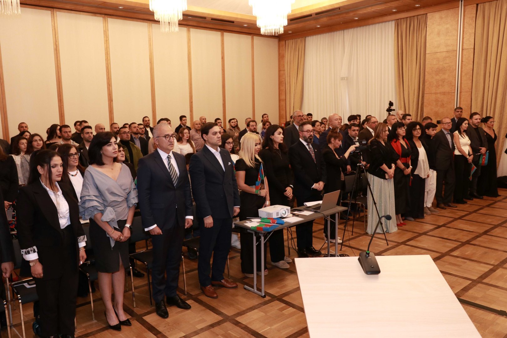 Ştutqartda Azərbaycan icması ilə görüş keçirilib (FOTO)