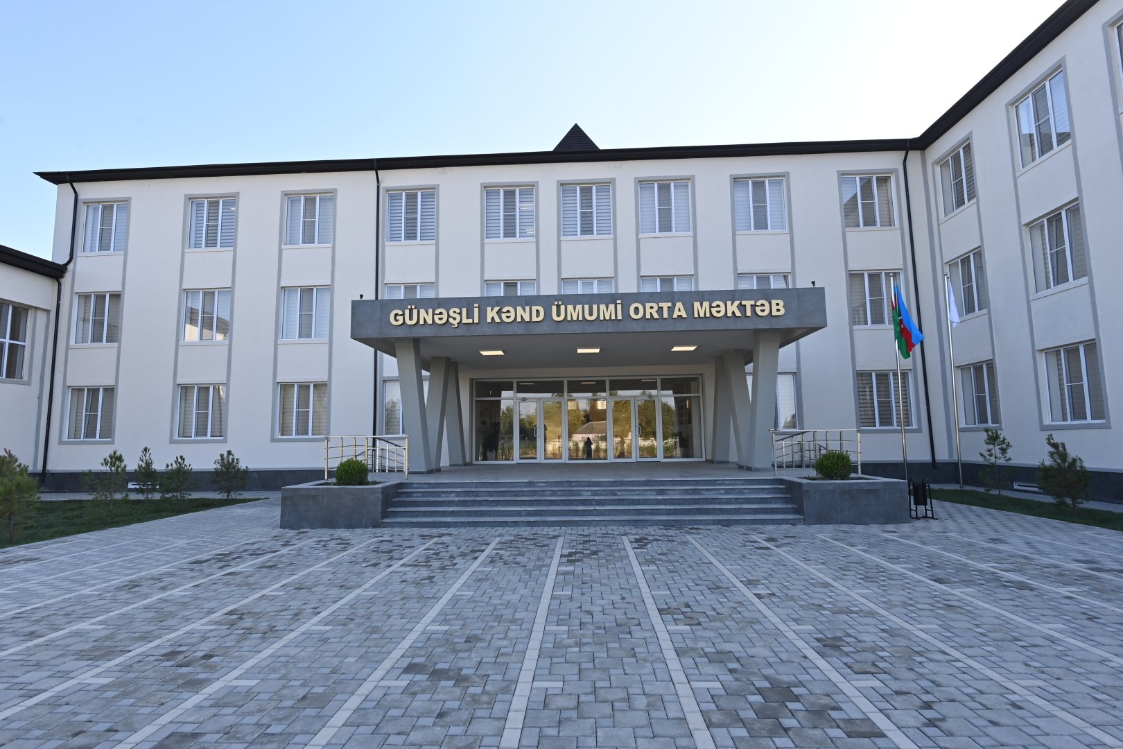 Heydər Əliyev Fondu tərəfindən Saatlı rayonunda inşa edilən yeni məktəb binası istifadəyə verilib (FOTO)