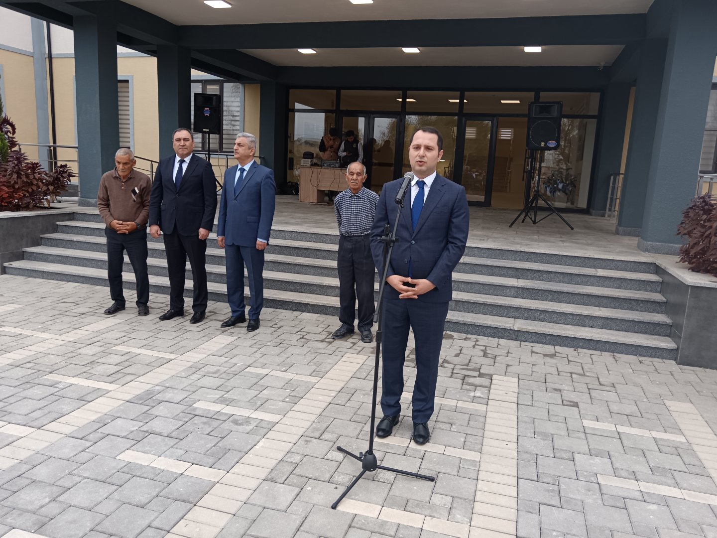Heydər Əliyev Fondunun İmişlinin Aranlı kəndinin şagirdlərinə yeni dərs ili hədiyyəsi (FOTO/VİDEO)
