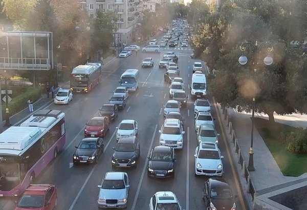 Nəqliyyat sahəsində yeni Dövlət Proqramı Bakıda sıxlığı azaldacaq?