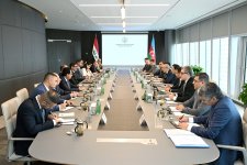 İraqın ticarət naziri ilə görüş keçirilib (FOTO)