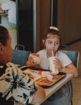 “McDonald’s Azərbaycan” və DSMF bütün ölkə üzrə şəhid ailələrindən olan birinci sinif şagirdlərini məktəb ləvazimatları ilə təmin edib (FOTO)