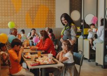 “McDonald’s Azərbaycan” və DSMF bütün ölkə üzrə şəhid ailələrindən olan birinci sinif şagirdlərini məktəb ləvazimatları ilə təmin edib (FOTO)