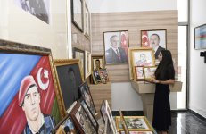 Heydər Əliyev Fondunun vitse-prezidenti Leyla Əliyeva Milli Qəhrəman Mübariz İbrahimovun ailəsini ziyarət edib (FOTO)