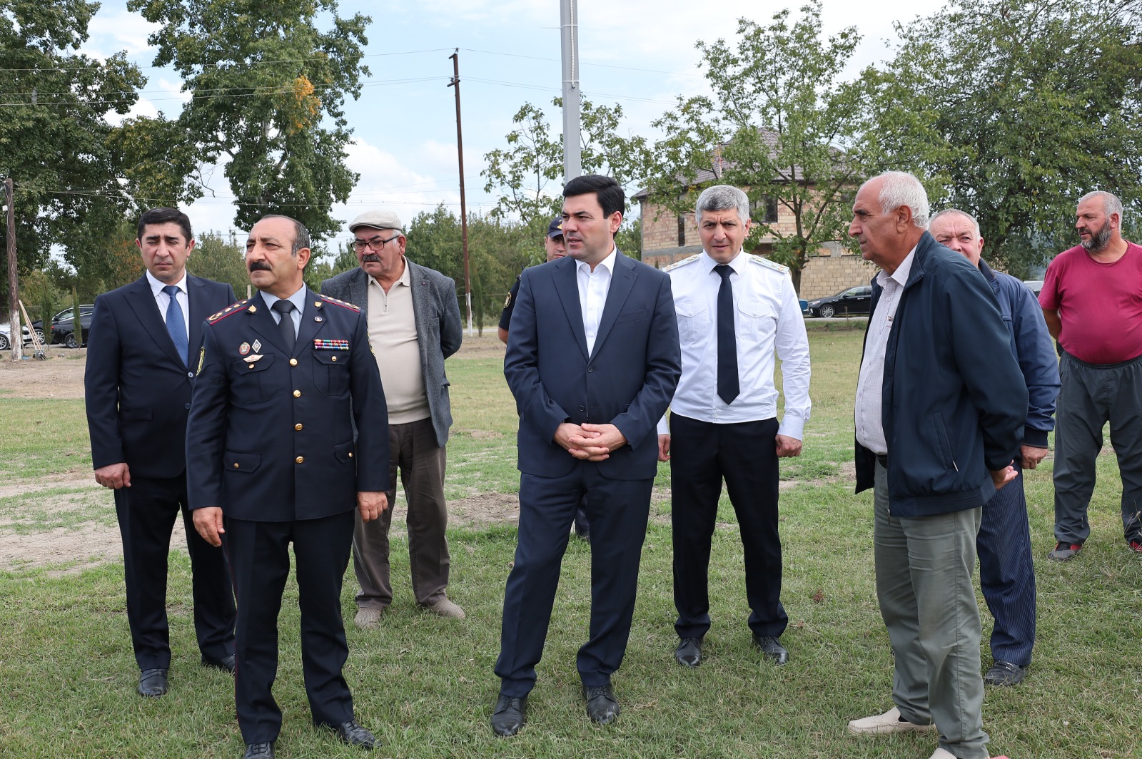 Xaçmaz rayonunun Qoçaqlı kəndində ağacəkmə aksiyası keçirilib (FOTO)
