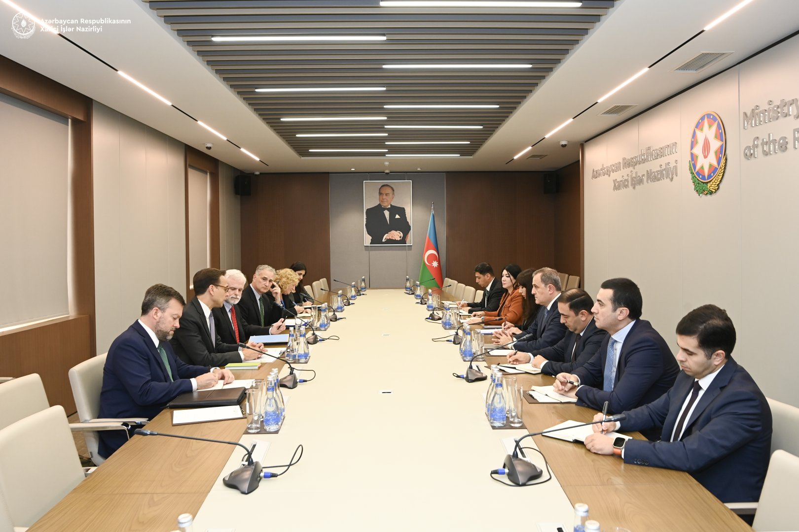 Ceyhun Bayramov ABŞ rəsmisi ilə Azərbaycan və Ermənistan arasında normallaşma prosesini müzakirə edib (FOTO)
