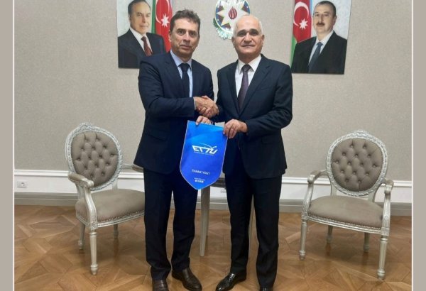 Stolüstü Tennis Federasiyasının prezidenti ilə qarşılıqlı əməkdaşlıq imkanları müzakirə olunub
