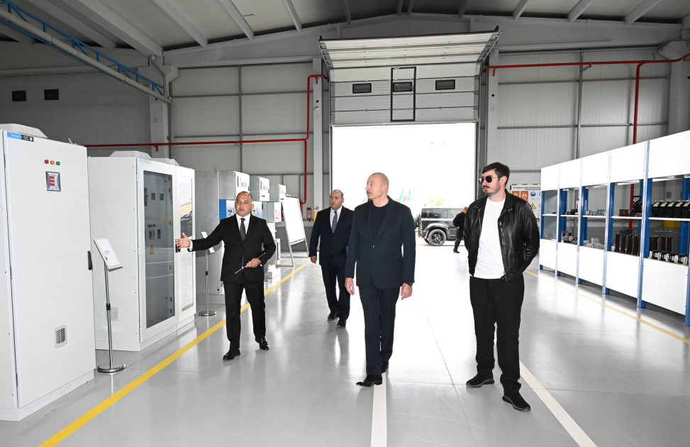 Prezident İlham Əliyev Ağdam Sənaye Parkında görülən işlərlə tanış olub, yeni zavodların açılışlarında iştirak edib (YENİLƏNİB) (FOTO/VİDEO)