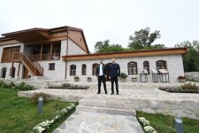 Prezident İlham Əliyev Şuşada Üzeyir Hacıbəylinin ev-muzeyinin bərpadan sonra açılışında iştirak edib (YENİLƏNİB) (FOTO/VİDEO)