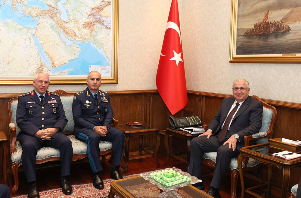 Azərbaycan və Türkiyə arasında hərbi əməkdaşlığın genişləndirilməsi müzakirə edilib (FOTO)
