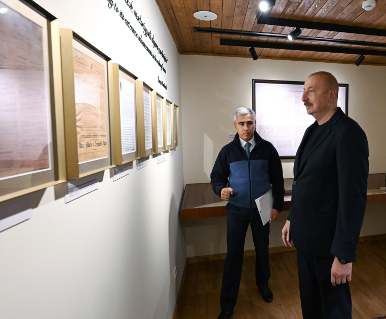 Prezident İlham Əliyev Şuşada Üzeyir Hacıbəylinin ev-muzeyinin bərpadan sonra açılışında iştirak edib (YENİLƏNİB) (FOTO/VİDEO)
