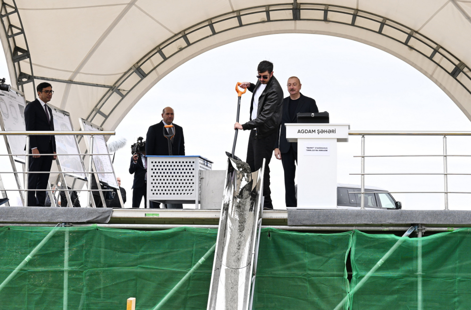 Prezident İlham Əliyev Ağdam şəhərində “İmarət” stadionunun təməlini qoyub (YENİLƏNİB) (FOTO/VİDEO)