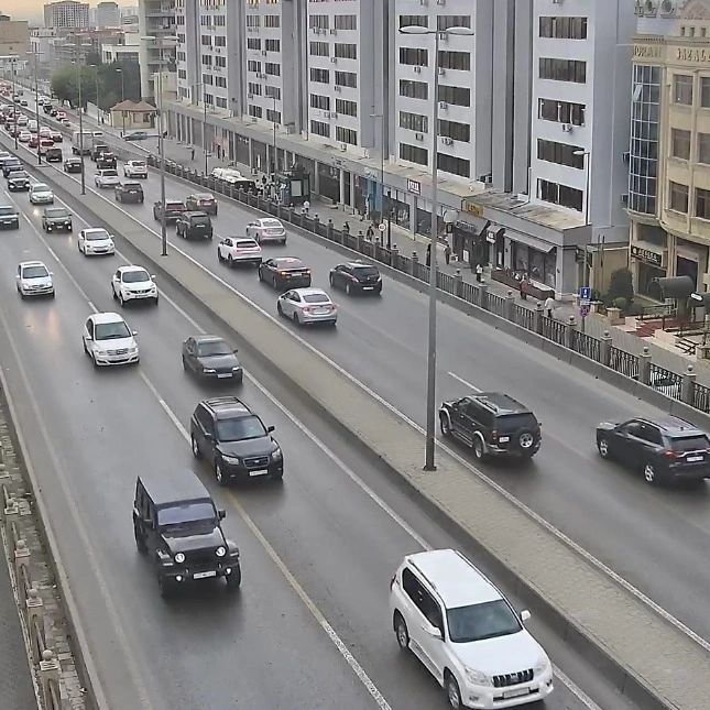 Sürücülərin NƏZƏRİNƏ: bu yollarda tıxac var (FOTO)