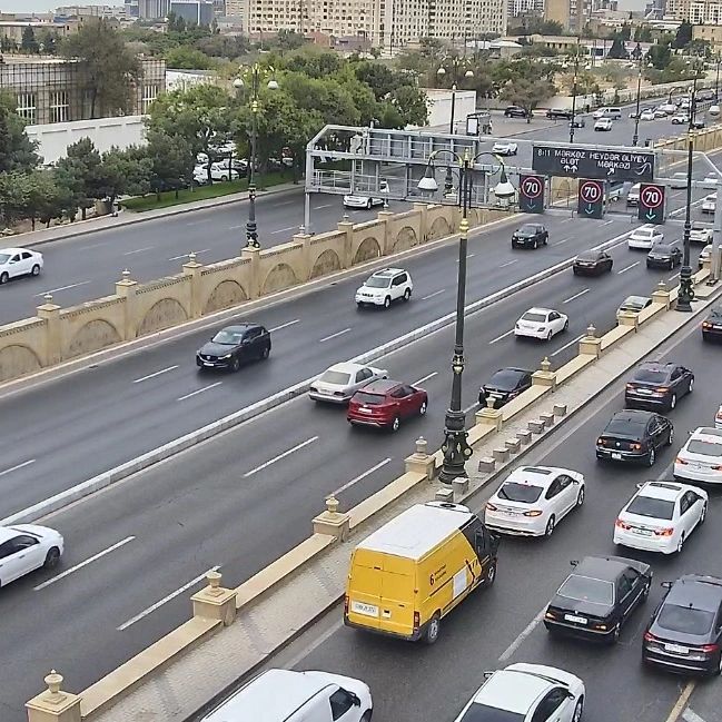 Sürücülərin NƏZƏRİNƏ: bu yollarda tıxac var (FOTO)