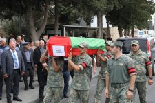 Şəhid Mübariz Məmmədovun nəşinin qalıqları dəfn edildi (FOTO)