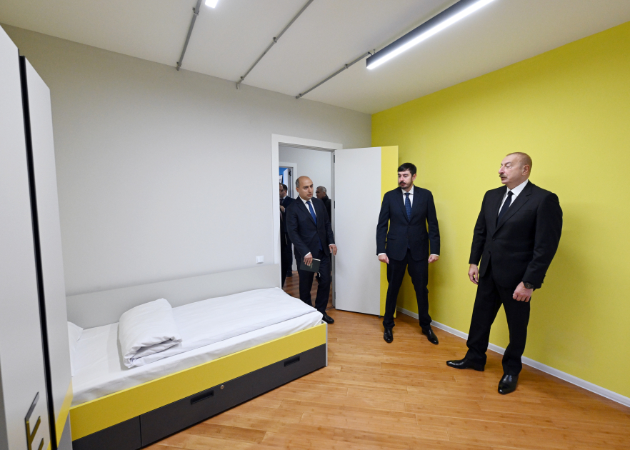 Prezident İlham Əliyev Xankəndidə Qarabağ Universitetinin tələbə yataqxanasının təmirdən sonra açılışında iştirak edib (FOTO) (YENİLƏNİB)