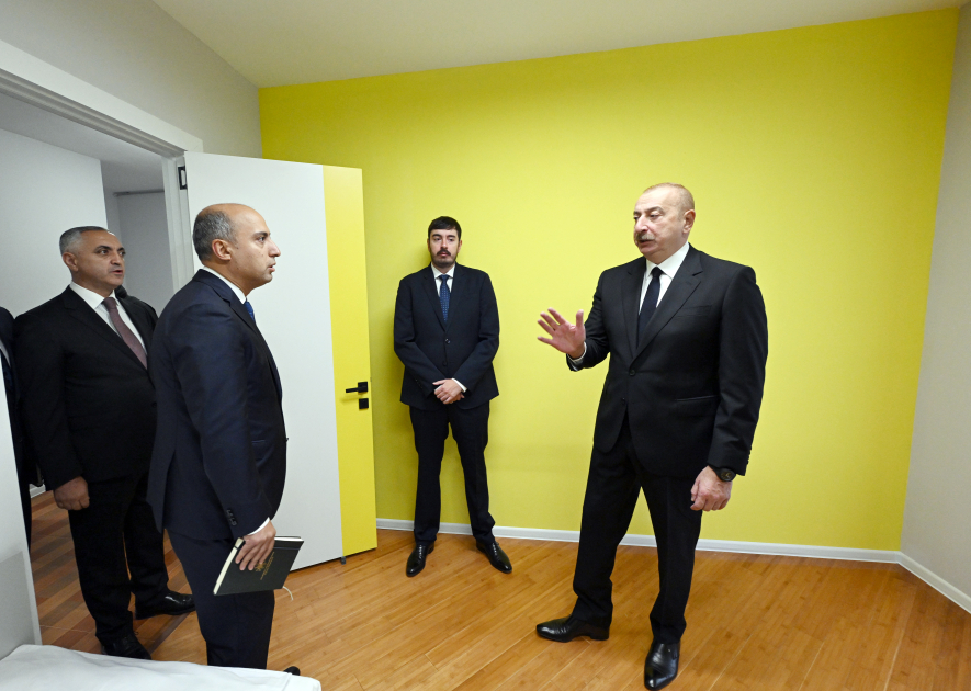 Prezident İlham Əliyev Xankəndidə Qarabağ Universitetinin tələbə yataqxanasının təmirdən sonra açılışında iştirak edib (FOTO) (YENİLƏNİB)