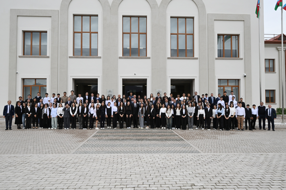 Prezident İlham Əliyev Qarabağ Universitetinin təmirdən sonra açılışında iştirak edib (FOTO/VİDEO) (YENİLƏNİB-4)
