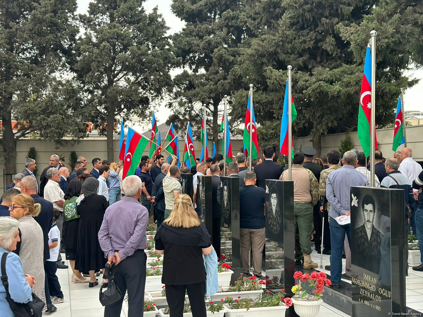 Şəhid Mübariz Məmmədovun nəşinin qalıqları dəfn edildi (FOTO)