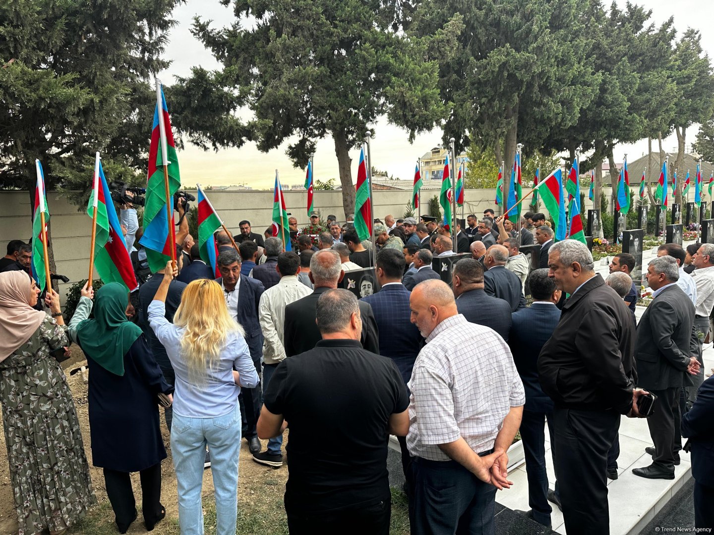 Şəhid Mübariz Məmmədovun nəşinin qalıqları dəfn edildi (FOTO)