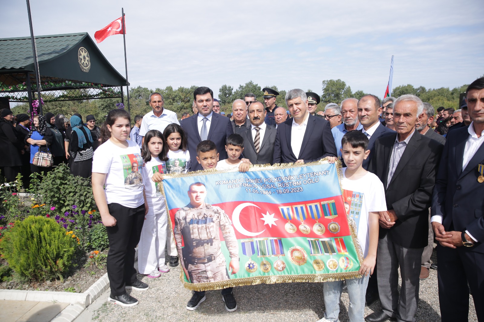 Antiterror tədbirləri zamanı şəhidlik zirvəsinə ucalan Vüsal Rüstəmovun ildönümü qeyd olunub (FOTO)