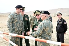Azərbaycan və Rusiya arasında bir sıra məsələlər ətrafında fikir mübadiləsi aparılıb (FOTO)
