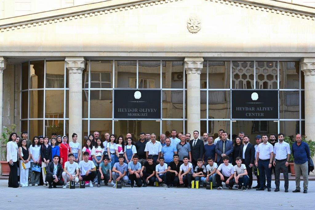 Norm Ustalar Klubunda abituriyentlər üçün yeni layihəyə start verilib (FOTO)