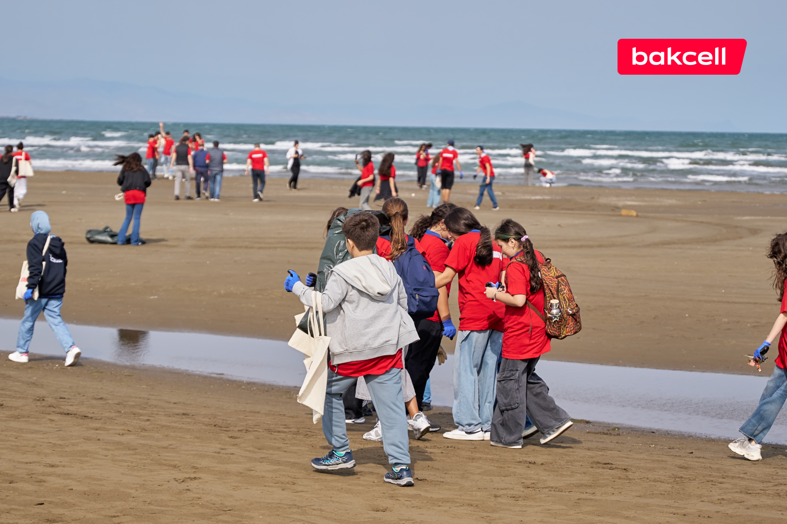 “Bakcell”in dəstəyi ilə “Xəzəri qoruyaq!” aksiyası baş tutub (FOTO)