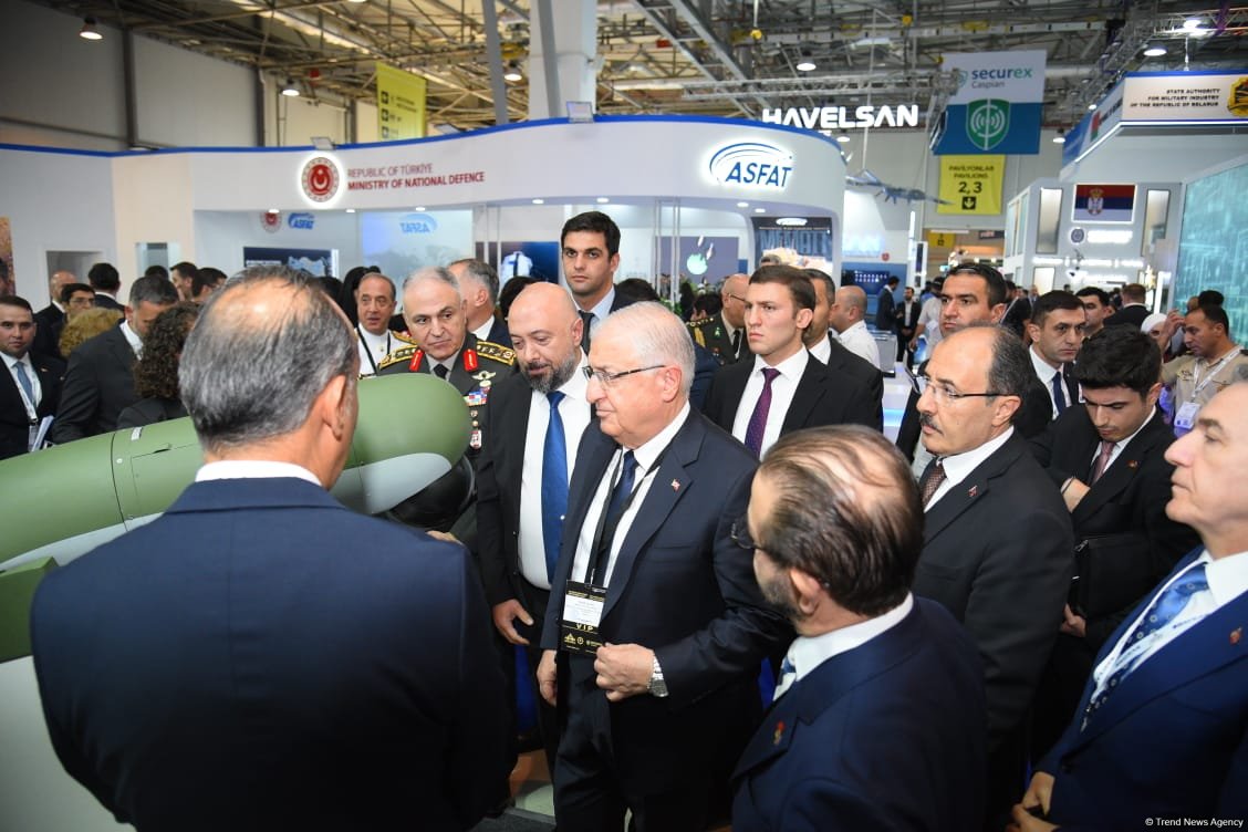 Türkiyənin müdafiə naziri "ADEX-2024” və “Securex Caspian” sərgilərini ziyarət edib (FOTO)