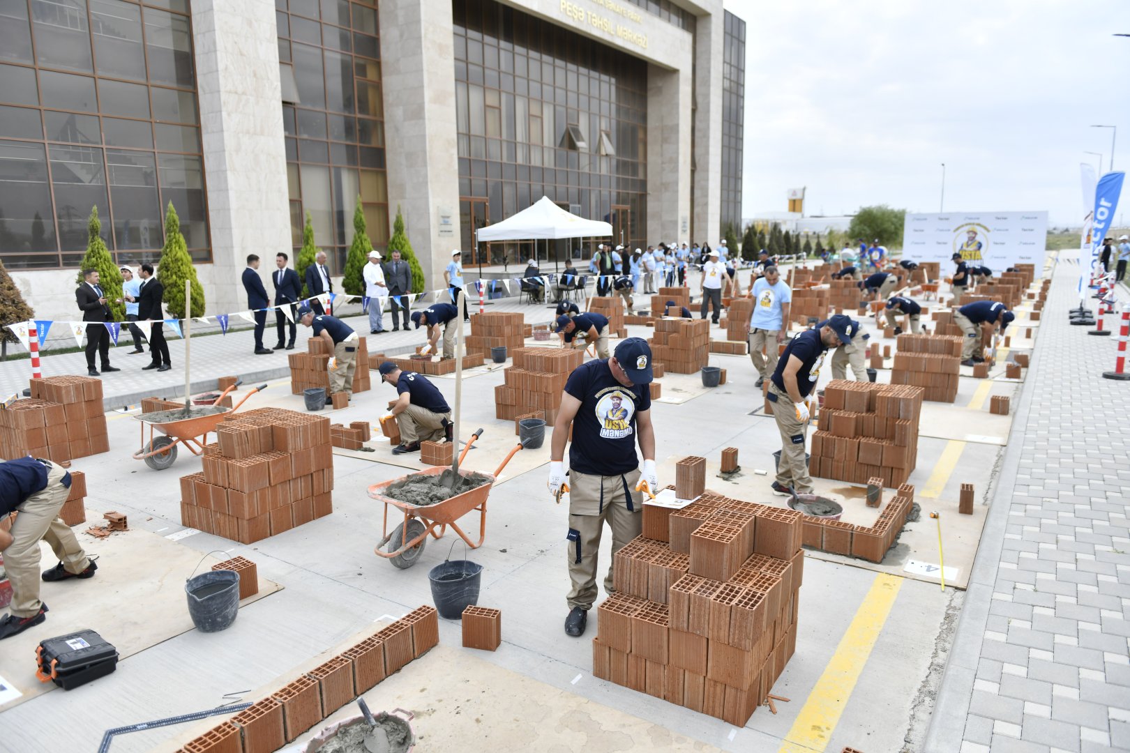 Holcim-in “USTA MƏNƏM” müsabiqəsinin seçim turu finala yaxınlaşır (FOTO)