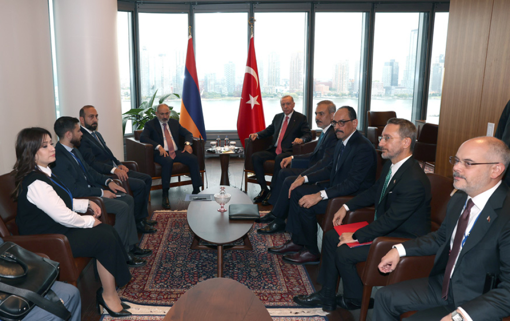 Ərdoğan Paşinyanı qəbul edib (FOTO) (YENİLƏNİB)