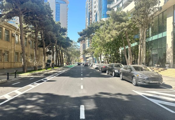 Bakıda yeni yol nişanları quraşdırılıb
