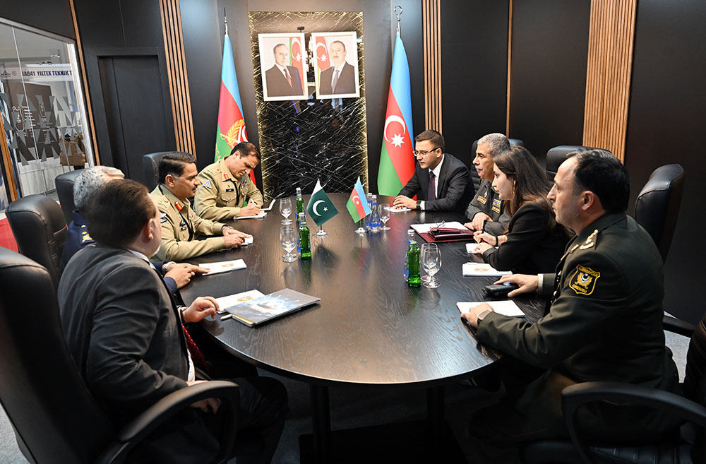 Azərbaycan və Pakistan arasında hərbi əməkdaşlığın perspektivləri müzakirə edilib