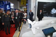 Zakir Həsənov “ADEX-2024” sərgisində müxtəlif ölkələrin məhsulları ilə tanış olub (FOTO)