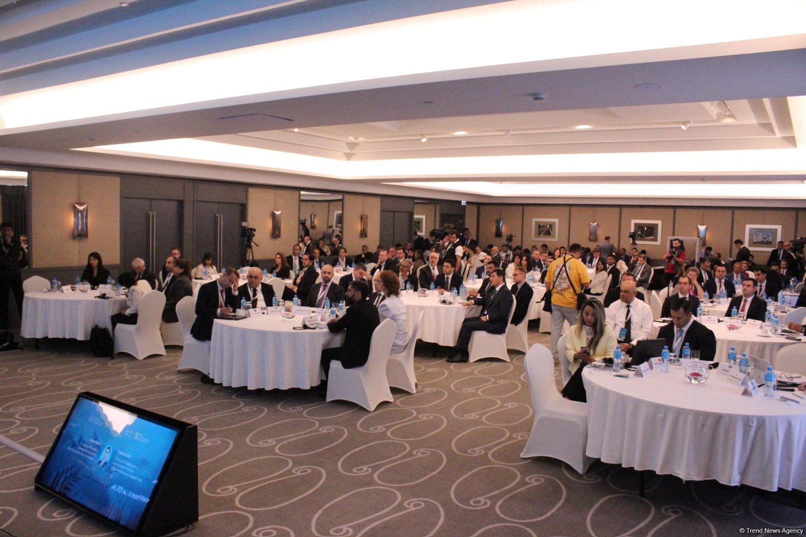 Bakıda Karbon Qiymətqoyma üzrə Beynəlxalq Forum keçirilib (FOTO) (ƏLAVƏ OLUNUB)