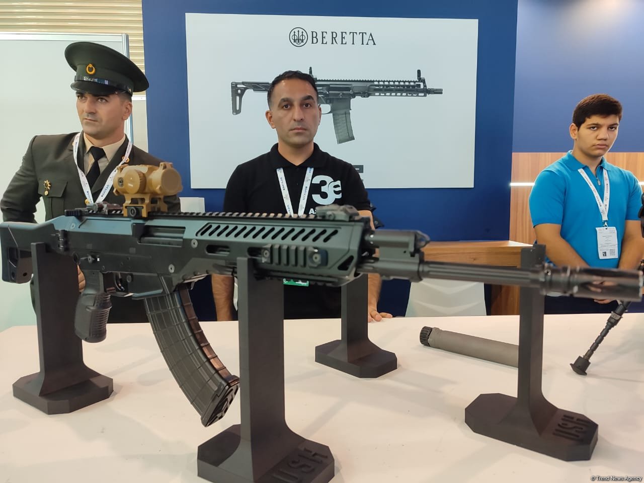 Azərbaycanda “Turan 1” avtomat silahı istehsal olunub (FOTO)