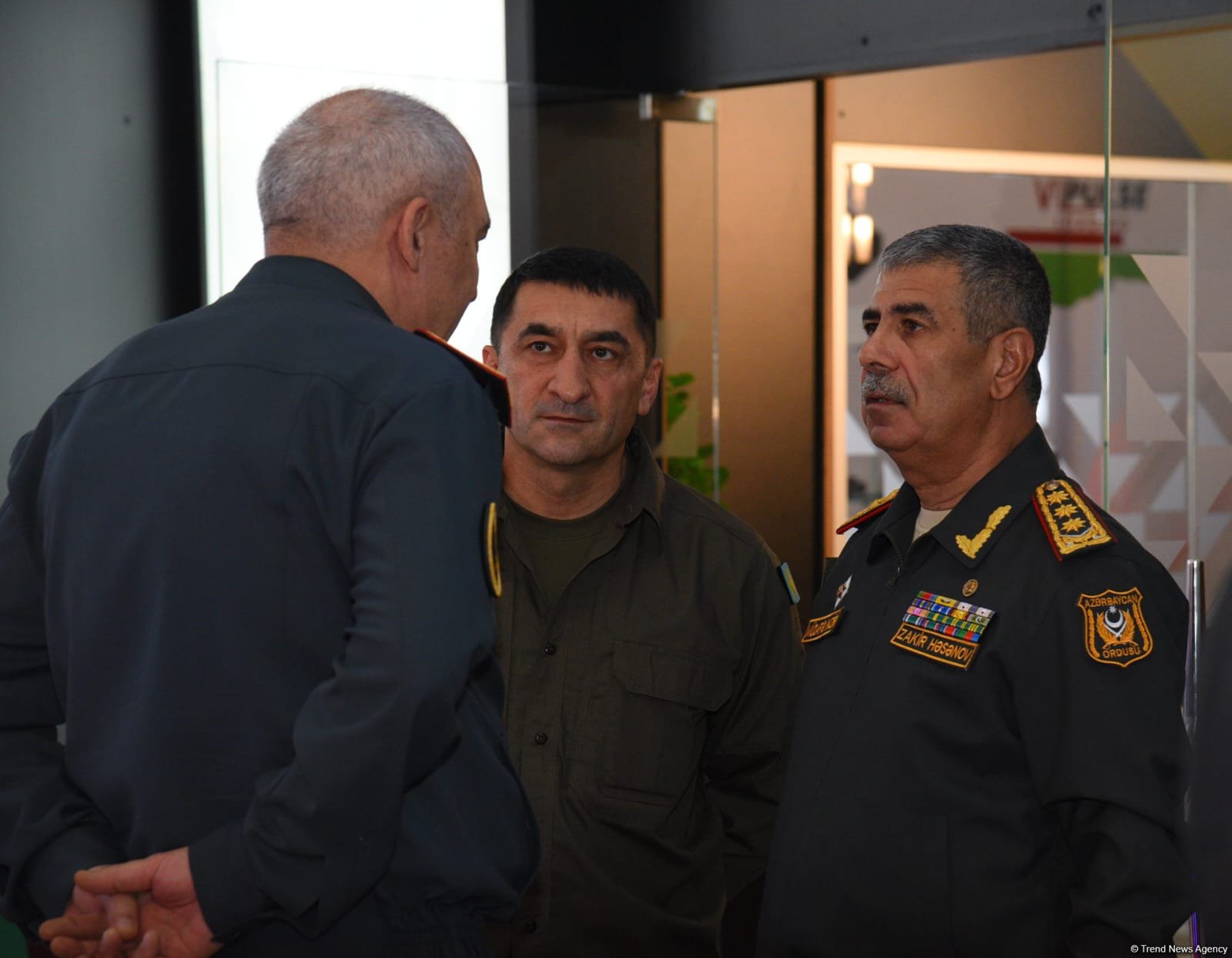 Zakir Həsənov “ADEX-2024” sərgisində müxtəlif ölkələrin məhsulları ilə tanış olub (FOTO)