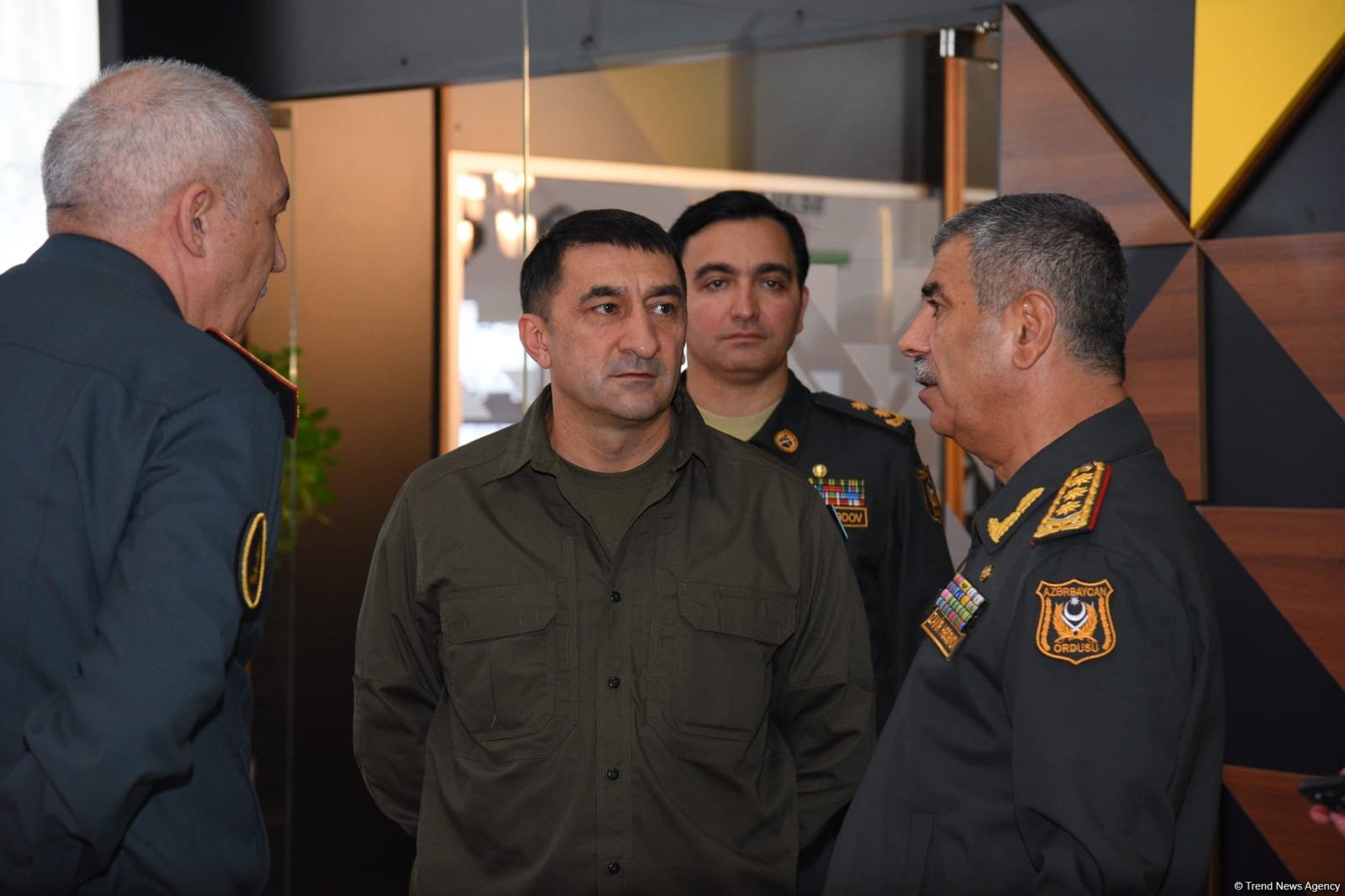 Zakir Həsənov “ADEX-2024” sərgisində müxtəlif ölkələrin məhsulları ilə tanış olub (FOTO)