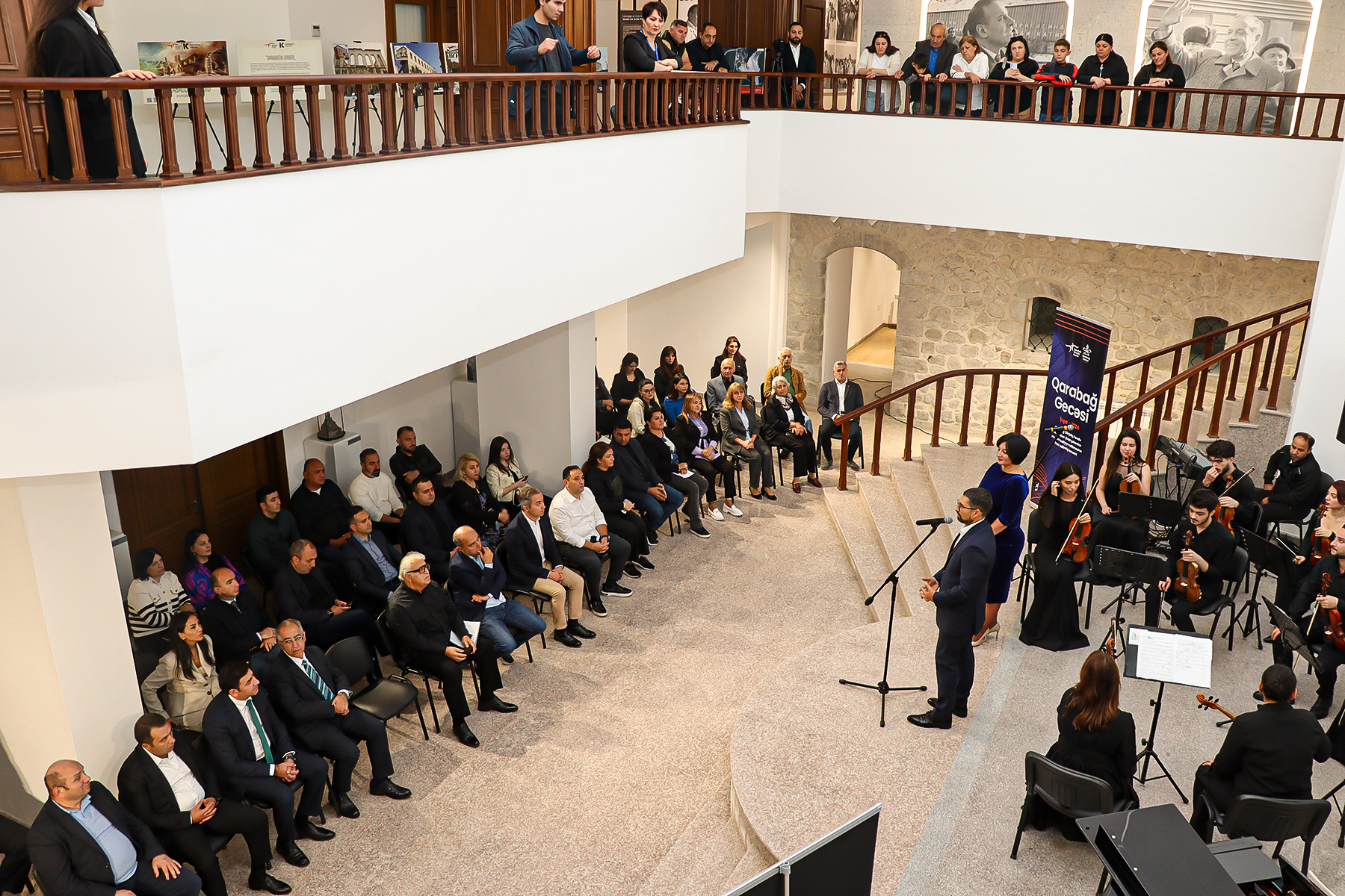QDF Şuşa şəhərinə konsert royalının hədiyyə edilməsi ilə bağlı “Qarabağ gecəsi” konsertini keçirib (FOTO)