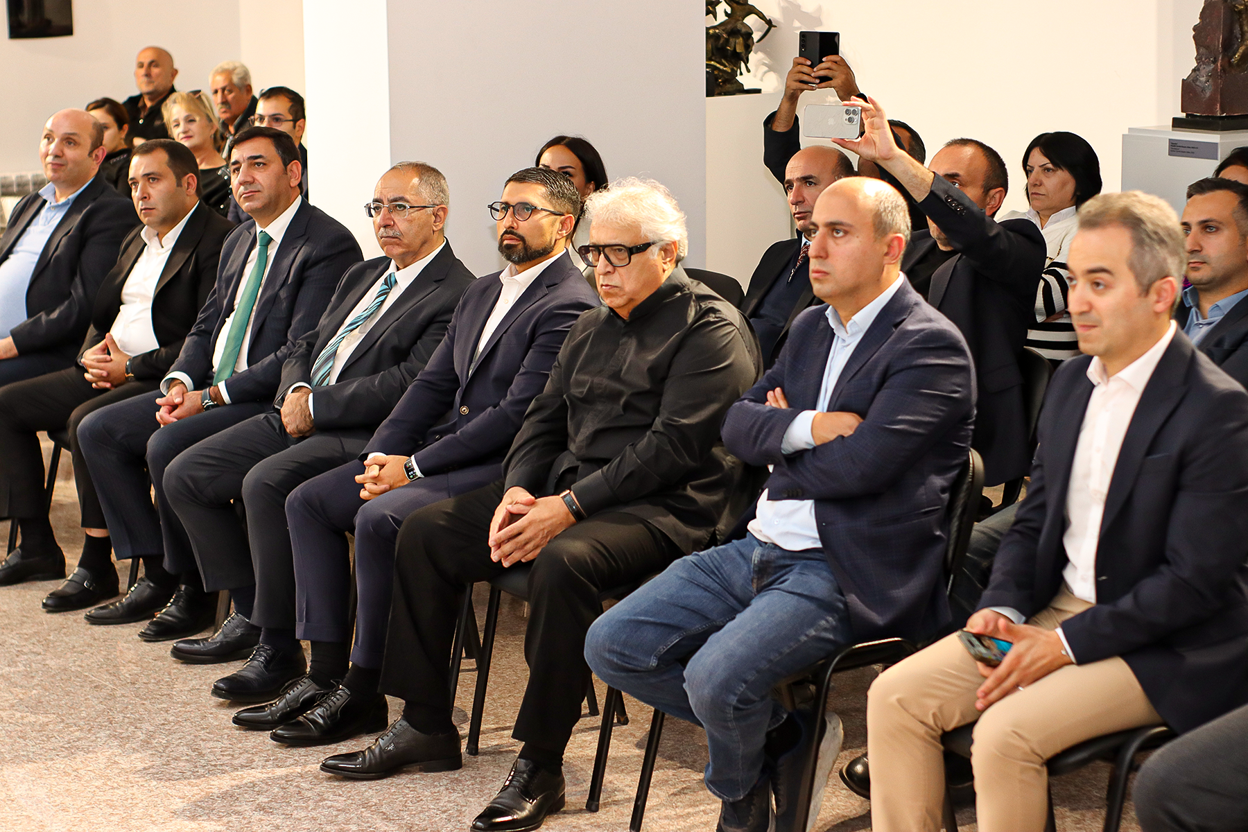 QDF Şuşa şəhərinə konsert royalının hədiyyə edilməsi ilə bağlı “Qarabağ gecəsi” konsertini keçirib (FOTO)