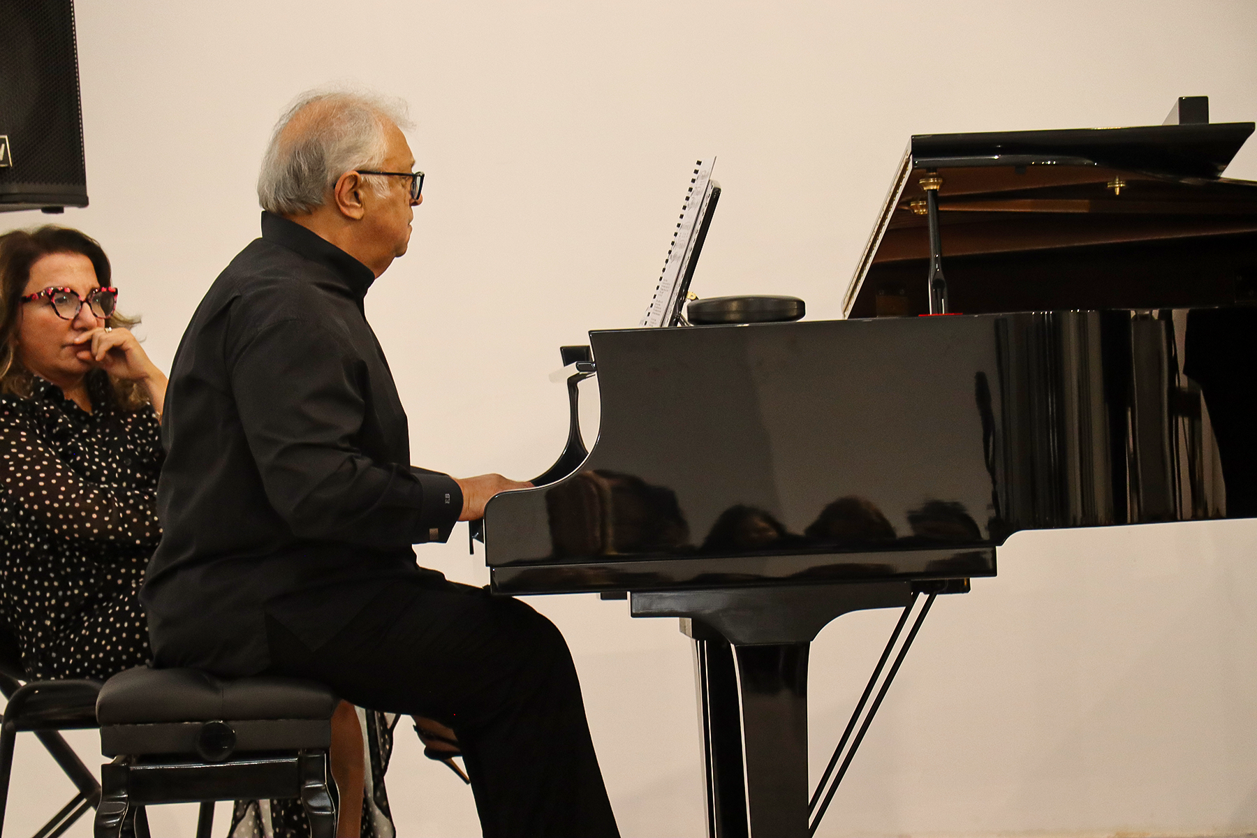 QDF Şuşa şəhərinə konsert royalının hədiyyə edilməsi ilə bağlı “Qarabağ gecəsi” konsertini keçirib (FOTO)