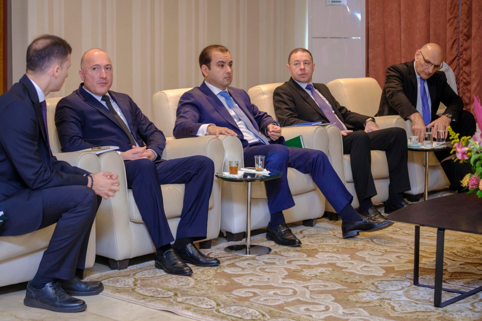Elçin Əmirbəyov Malinin müvəqqəti prezidenti ilə görüşüb