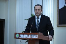 Gənclər və idman naziri UNEC-in Zaqatala filialında tələbələrlə görüşüb