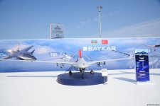 "Bayraktar TB2" zərbə PUA-sı ADEX-də nümayiş etdirilir (FOTO)