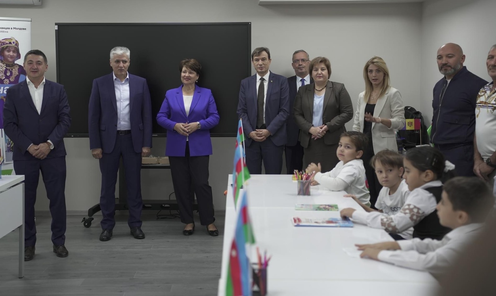 Kişineudakı həftəsonu məktəbində dərslərə start verilib (FOTO)