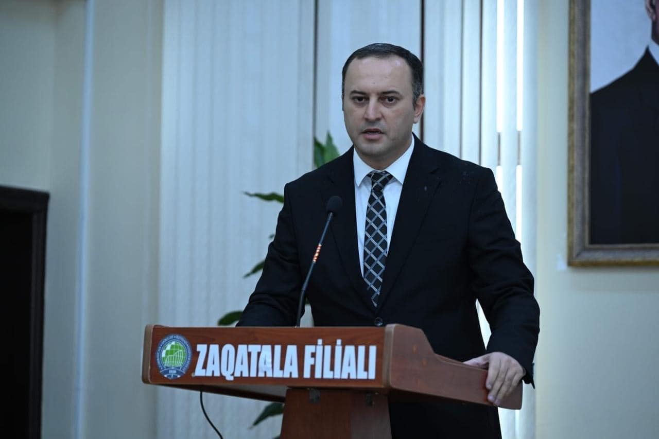 Gənclər və idman naziri UNEC-in Zaqatala filialında tələbələrlə görüşüb