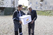 “AzerGold” QSC Daşkəsəndə Vətən müharibəsi şəhidlərinin ailə üzvlərini və qaziləri ziyarət edib (FOTO)