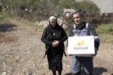 “AzerGold” QSC Daşkəsəndə Vətən müharibəsi şəhidlərinin ailə üzvlərini və qaziləri ziyarət edib (FOTO)