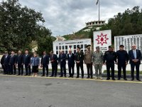 Ağdam sakinləri şəhidlərini anır (FOTO/VİDEO)
